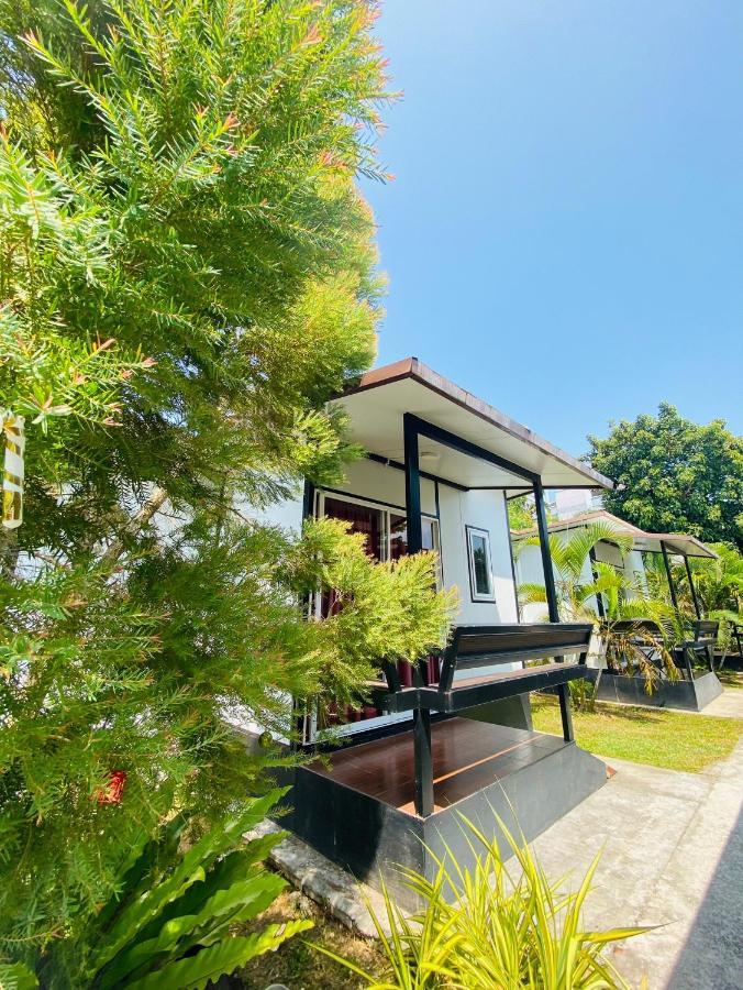 Kora-Great Airport Phuket Villa Nai Yang Luaran gambar