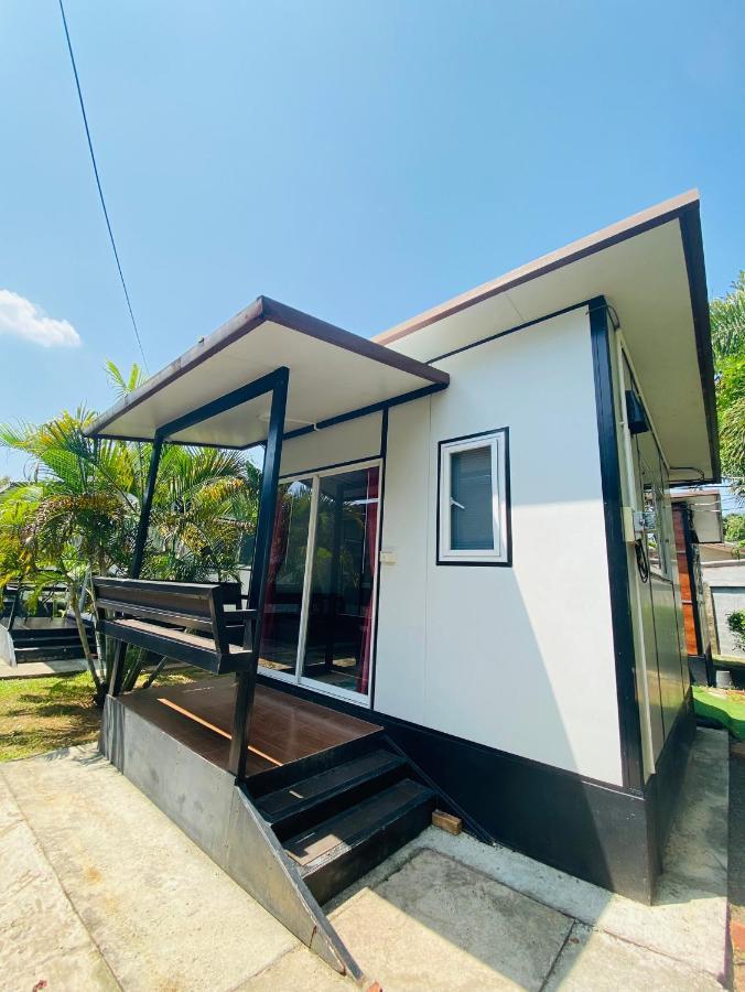 Kora-Great Airport Phuket Villa Nai Yang Luaran gambar