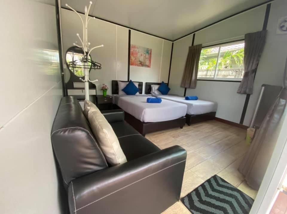 Kora-Great Airport Phuket Villa Nai Yang Luaran gambar