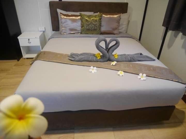 Kora-Great Airport Phuket Villa Nai Yang Luaran gambar